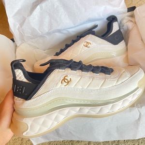 BRAND NEW CHANEL 2021 FABRIC AND SUEDE CALFSKIN SNEAKERS!